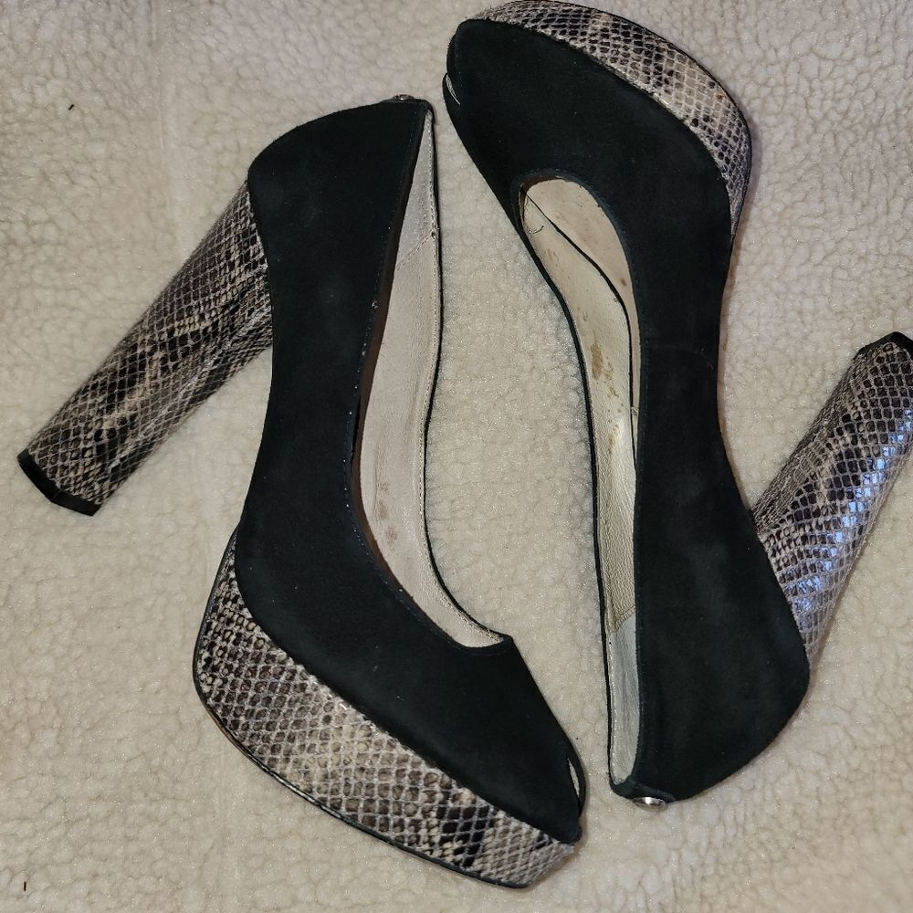 Michael Kors black suede peep-toe platform snakeskin heels (7.5M) - Picture 2 of 8